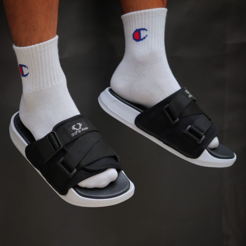 KOJO Crousel Sandal slide Casual  Unisex - Chester Full Black HITAM PUTIH WHITE