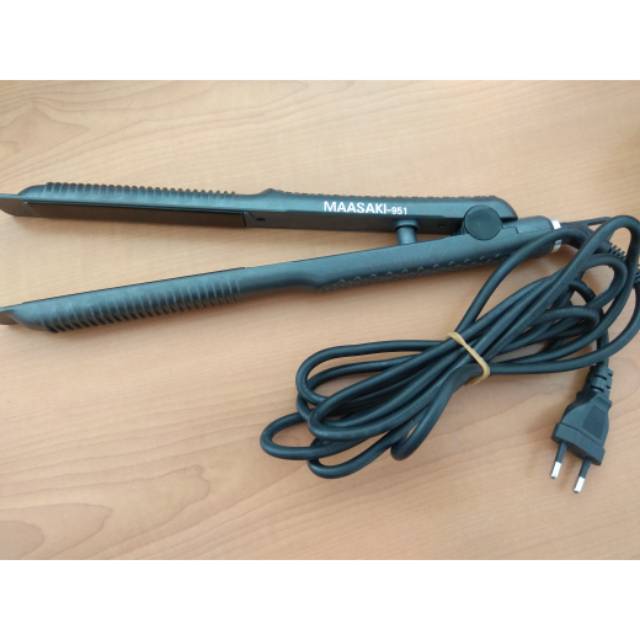 Catok Rambut Maasaki