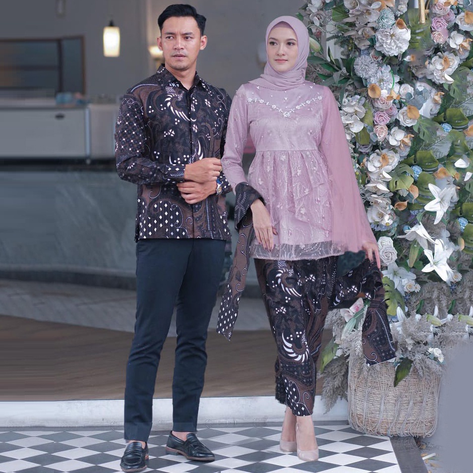 SOLOBATIKSTORE SOLO Batik Kebaya Couple Nabila Tille Mutiara / Kebaya Wisuda/ Kebaya Tunangan/ Couple tunangan