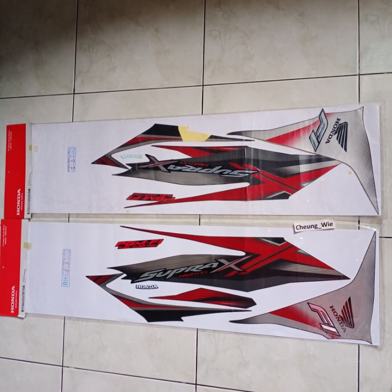 871X0KYZ660ZAL & 871X0KYZ660ZAR lis body Striping Stiker Supra X 125 Helm in F1 2013 Hitam ori AHM