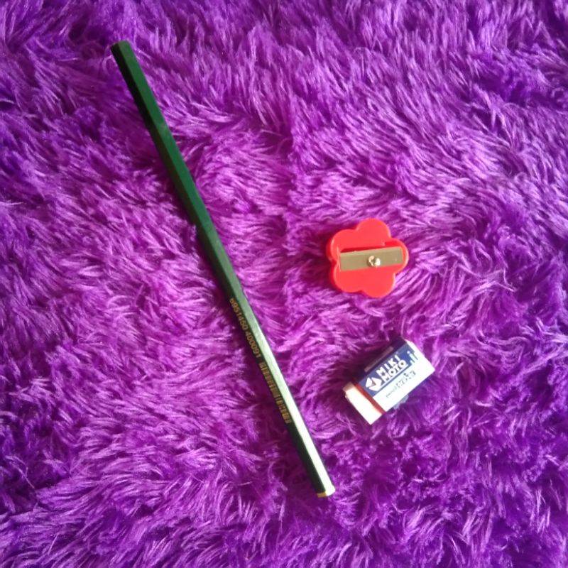 

Paket hemat Alat tulis pena, pensil, penghapus, rautan dll