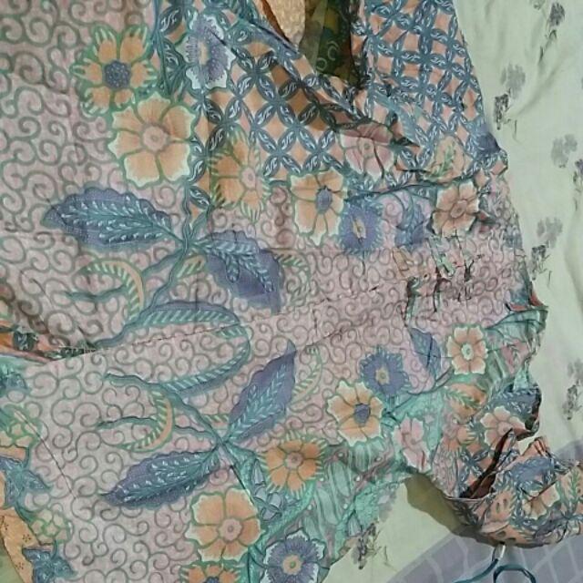 Atasan Blouse Batik Model Lengan Lonceng