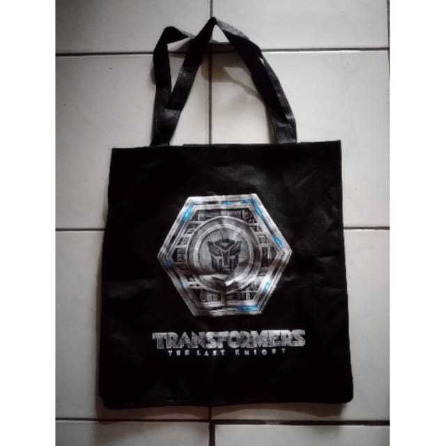 

Goodie Bag/Tas Kain Transformers The Las Knight Ukuran 40x15x42cm