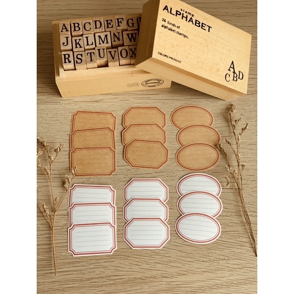 

Mini Vintage Labels (craft & white)