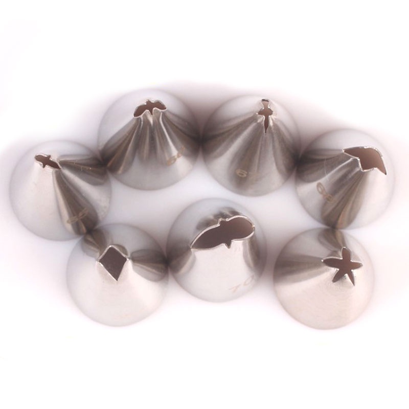 7pcs / set Nozzle Icing Piping Krim Kue Bentuk Daun Bahan Stainless Steel