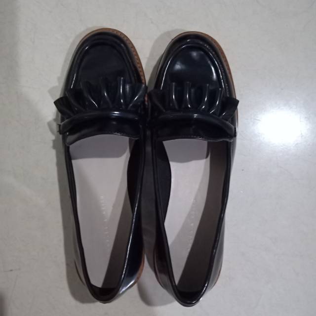 Charles and Keith Flat Shoes ORIGINAL 100%