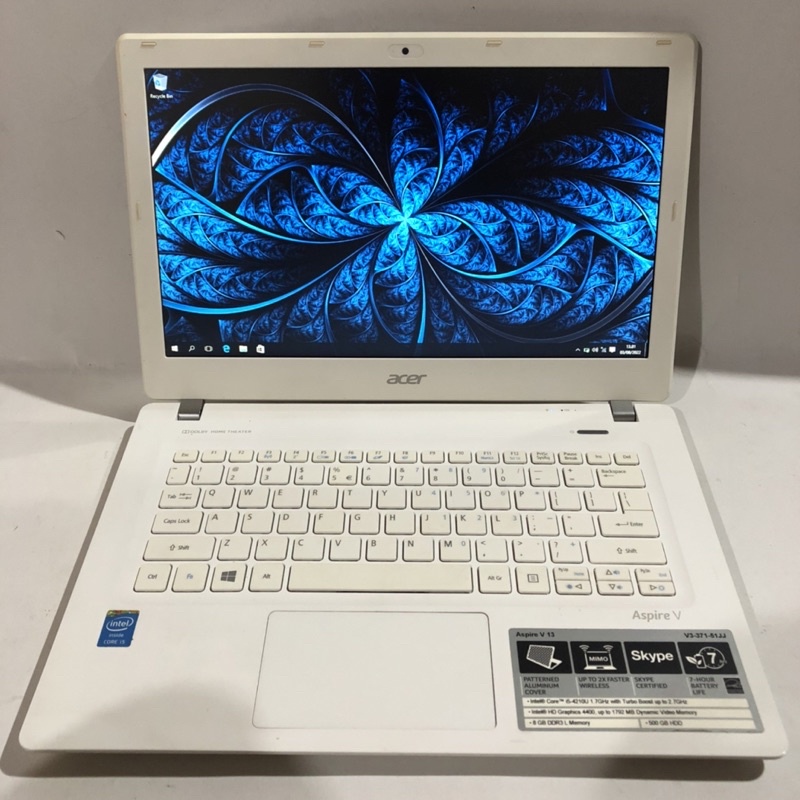 Laptop Design Mewah - Acer Aspire V3-371 - Core i5 gen 4 - Ram 8 Ssd 256