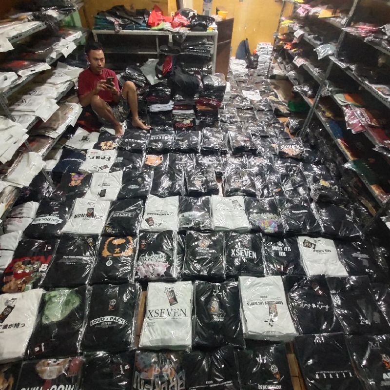 Kaos Distro obral murah (100rb 4Pcs) / Kaos Distro Paket Usaha (210rb 10pcs)