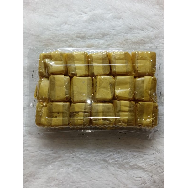 

Dodol cianjur manis legit dibuat dadakan 1 mika isi 50pcs harga PROMOO!!
