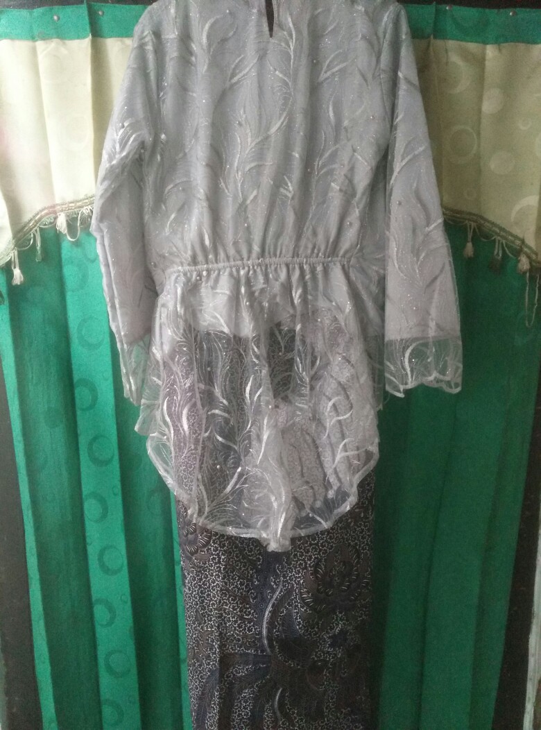 Couple Batik Sarimbit Couple Modern Couple Keluarga Couple Family Couple Kebaya Couple Brokat