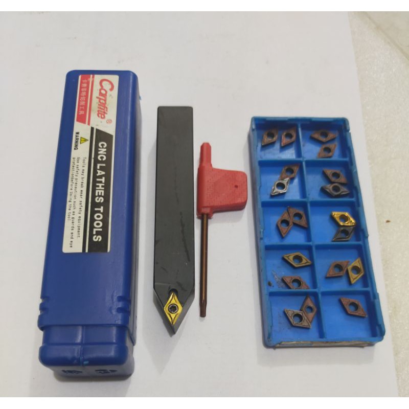 Holder bubut netral SDNCN1616H07 set insert DCMT07 carbide bekas
