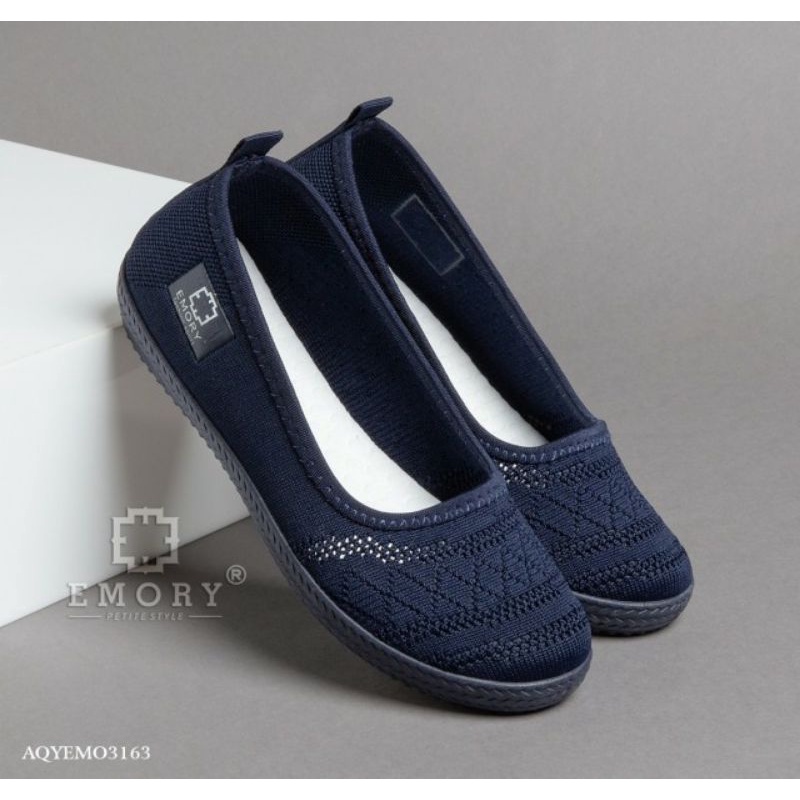 E M O R Y  Stretch Fit. Series AQYEMO3163.