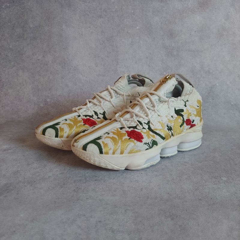 NIKE LEBRON 15 KITH x FLORAL