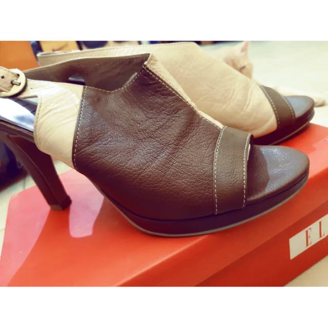 Preloved Sepatu highheels Elle