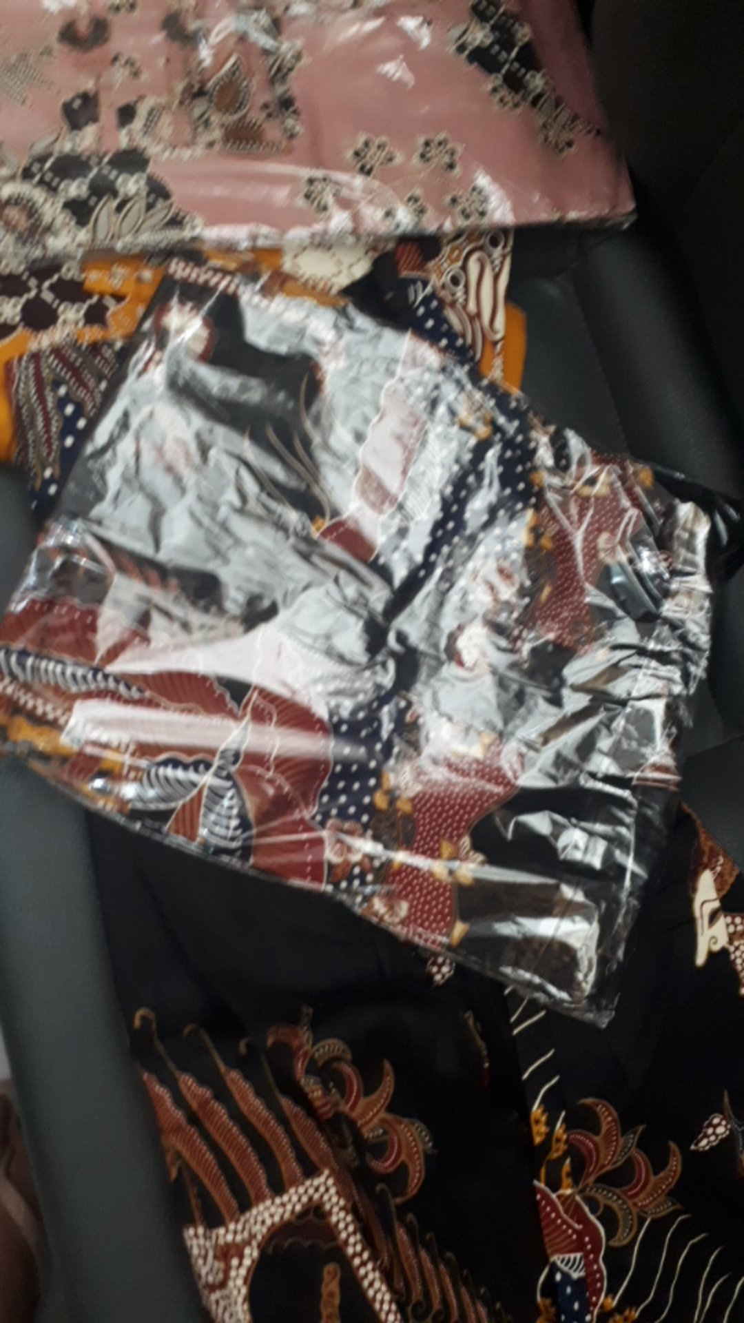 Atasan Blouse Batik Wanita Lengan Panjang Motif Wayang Bahan Katun Stretch, 124 Gw#