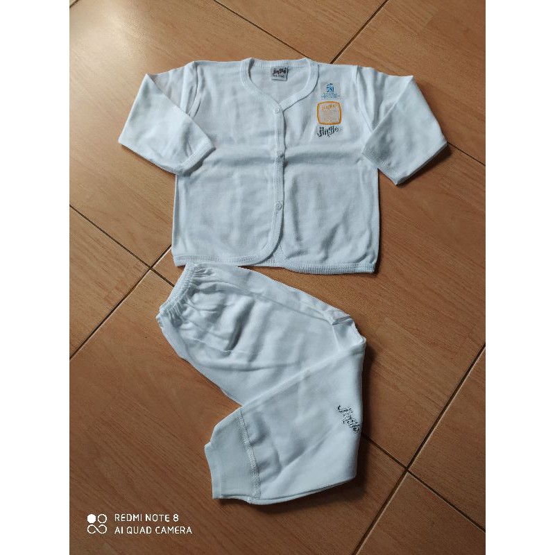 Piyama Bayi/Stelan baju tidur bayi putih semua