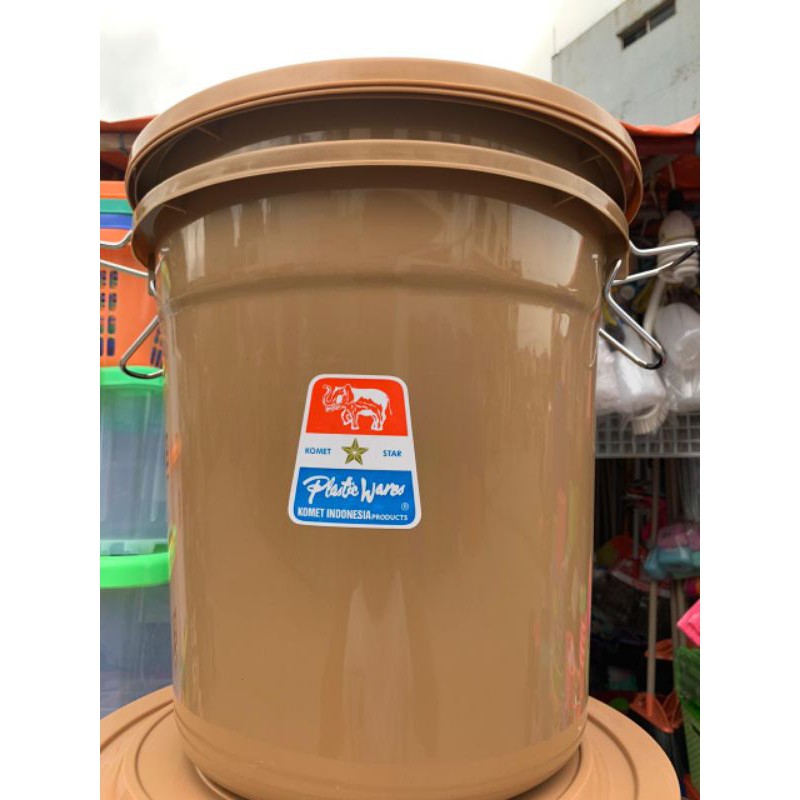 KOMET STAR - Ember Plastik 30-40-50-60 Liter / Ember Plastik Dengan Tutup / Ember Plastik Murah Tebal