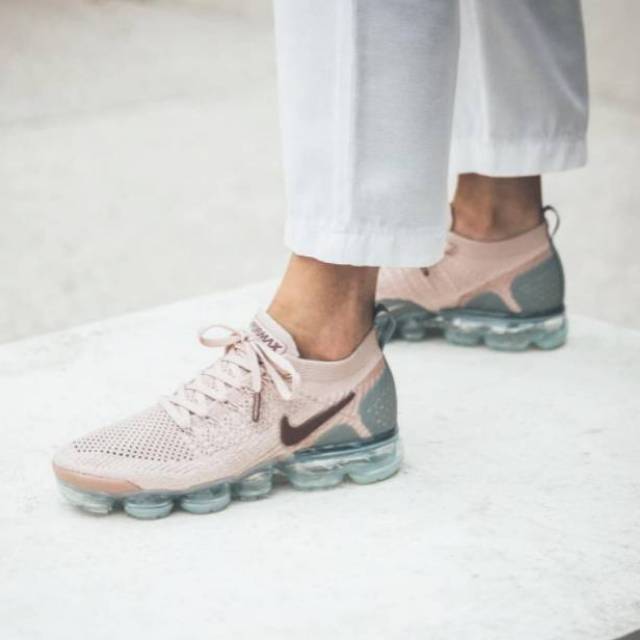 Jual NIKE AIR VAPORMAX FLYKNIT 2 