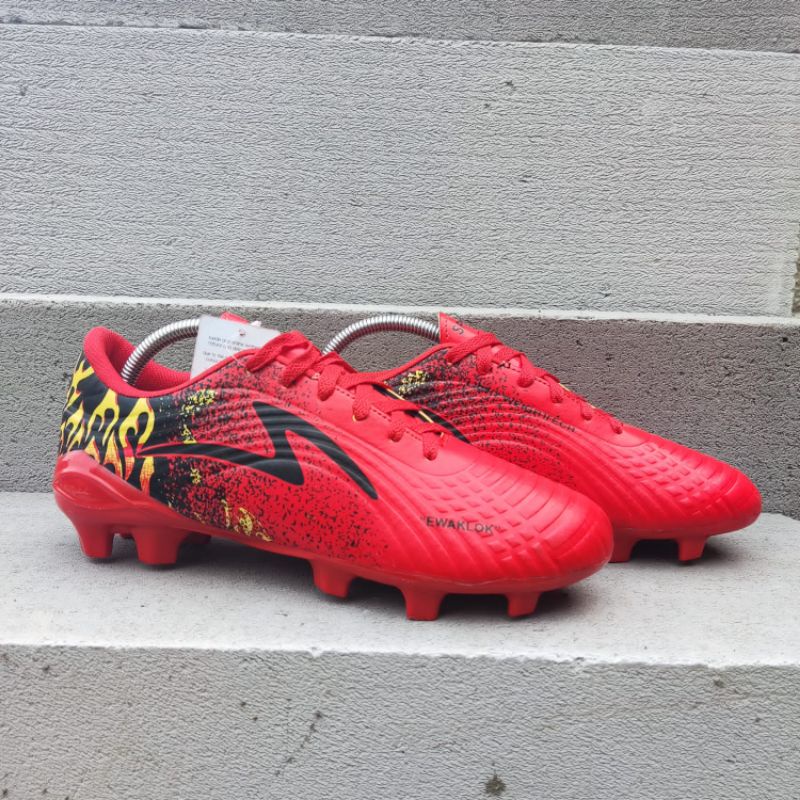 EWAKLOK NEWW!!! Sepatu Bola SPECS EWAKLOK Terbaru Termurah bisa bayar ditempat(COD)