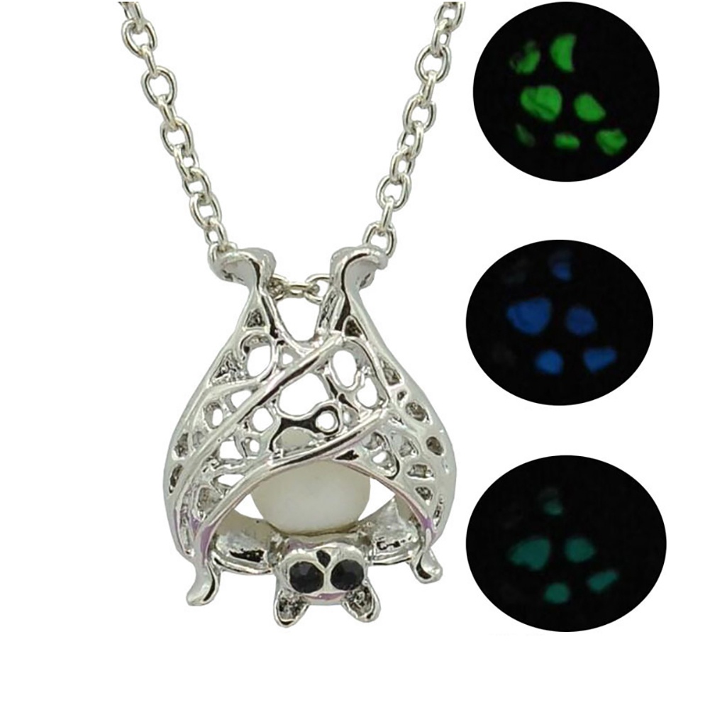 Hu Hu Hu Hu Hu Alat Bantu Pasang Kacamata♡ Kalung Rantai Liontin Kelelawar Hollow Luminous Untuk Wanita