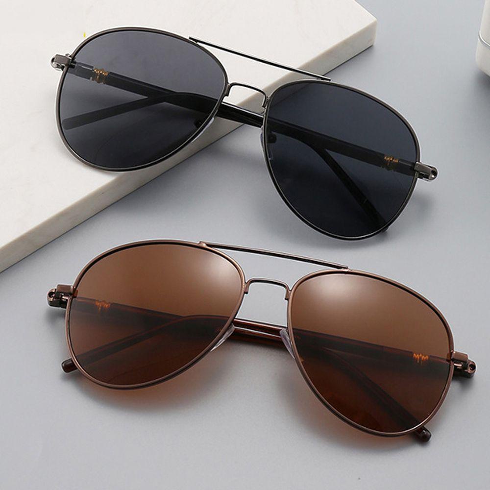 [Elegan] Pria Kacamata Hitam Street shot Vintage Vision Care Bingkai Logam Mengemudi Polarized Eyewear