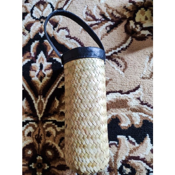 Tas Anyaman  Botol Minuman Ramah Lingkungan