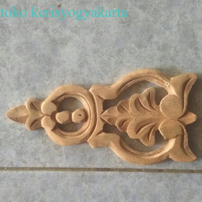 

TERLARIS ORNAMEN TEMPEL UKIRAN MODEL PARADISE