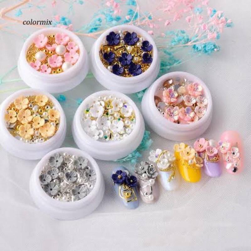 Rhinestone Manik Hiasan Kuku Nail Art Decoration- Manik Bunga