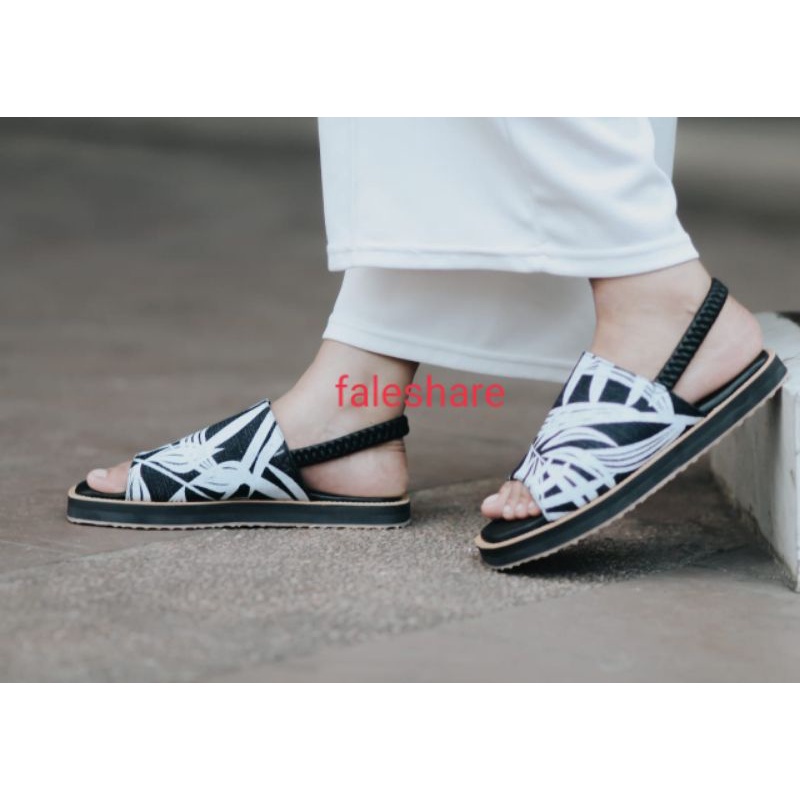 10.10 New sandal flip flop spon ringan Ds01