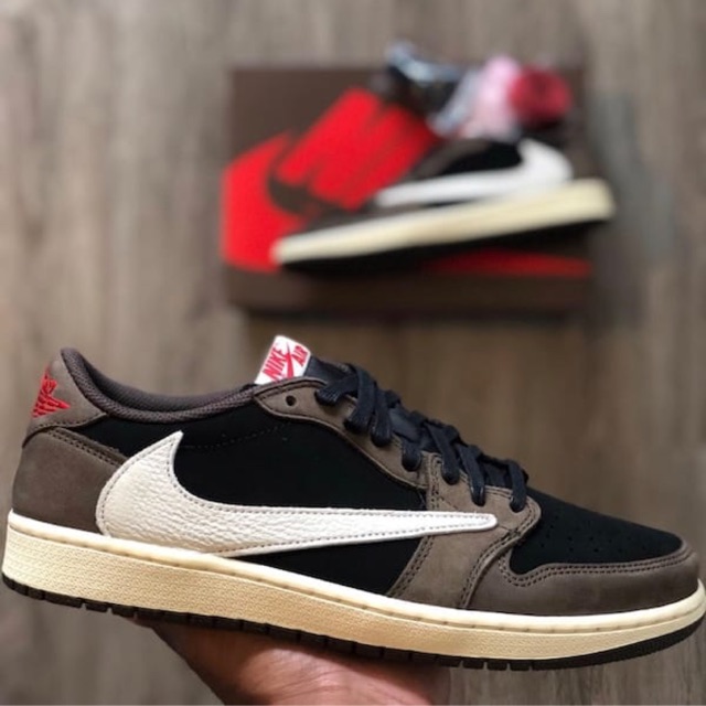 Air Jordan 1 Low Travis Scott