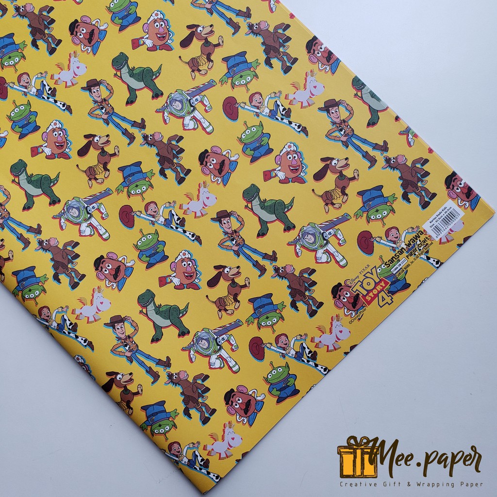Kertas Kado Sansan Wawa Motif Toy Story 02 / Yellow, Bungkus / Wrapping Paper