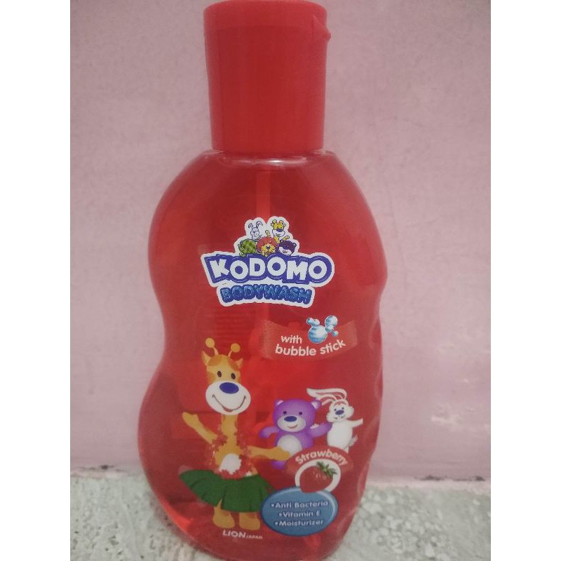 Kodomo kids Body wash 200ml With Bubble Stick