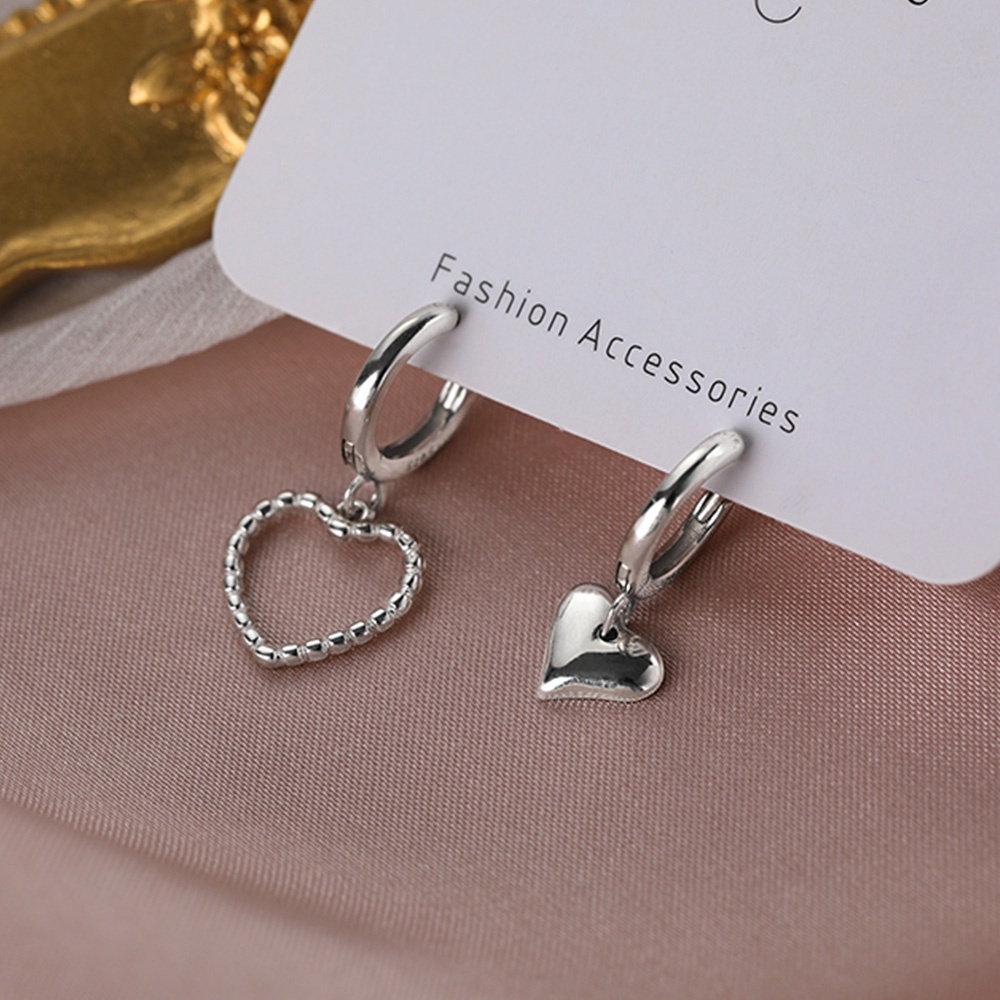 Needway  Accessories Hoop Earrings Women Ear Buckle Heart Earrings Parties Hollow Coper Plating Charm Gifts Asymmetry Heart Women Jewelry/Multicolor