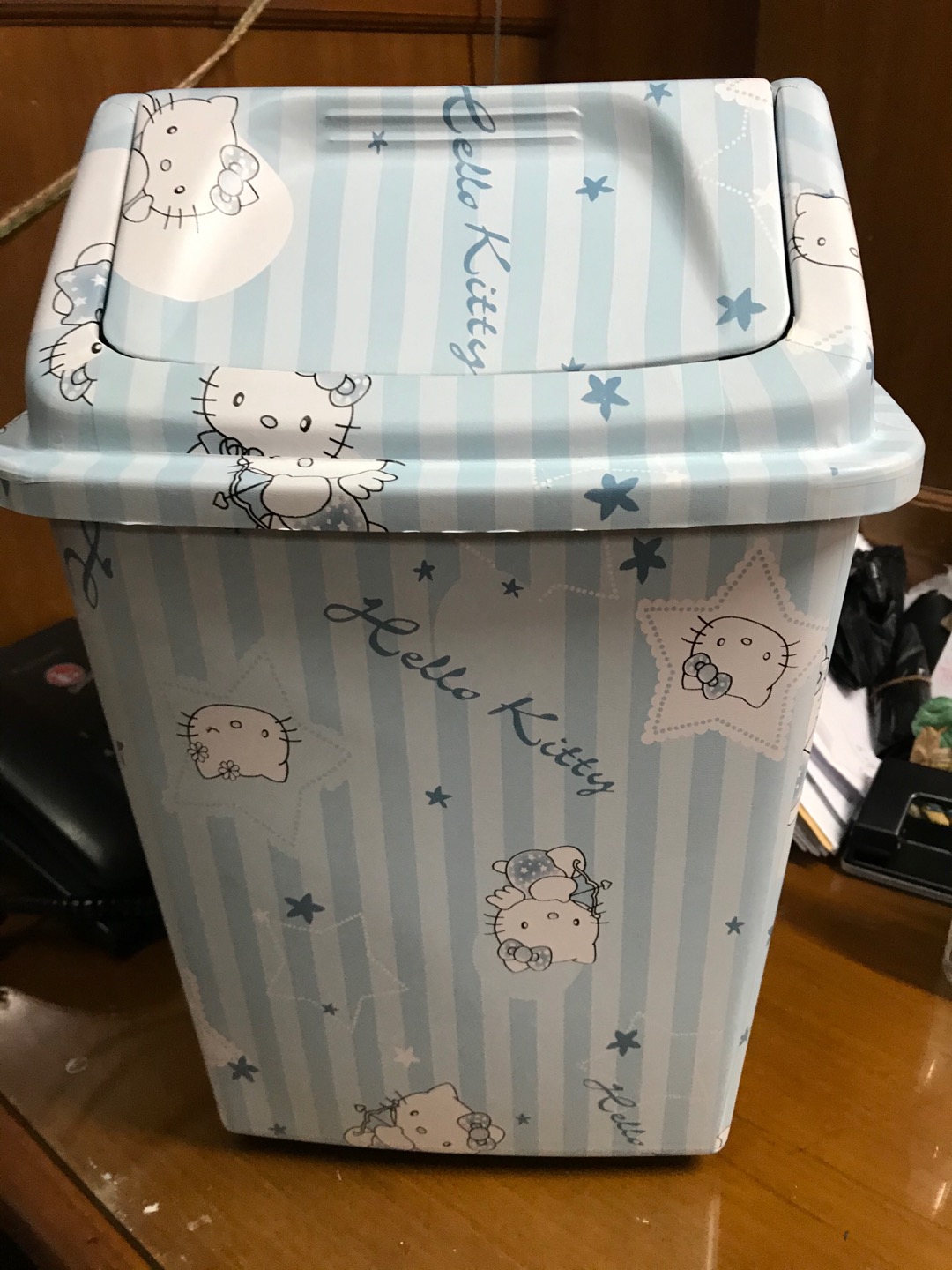 Ready Stok / Bisa Cod/ Tempat Sampah Karakter 10 Liter Tutup Goyang (handmade)