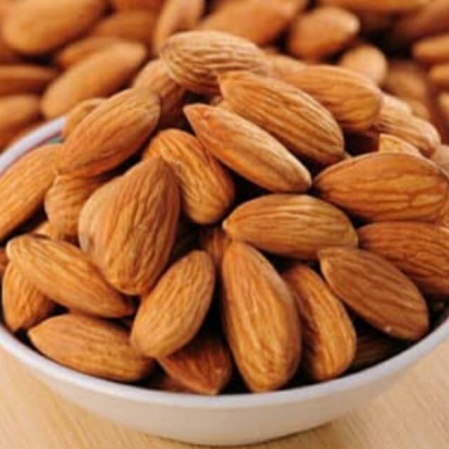 

Kacang Almond Panggang 100 gram