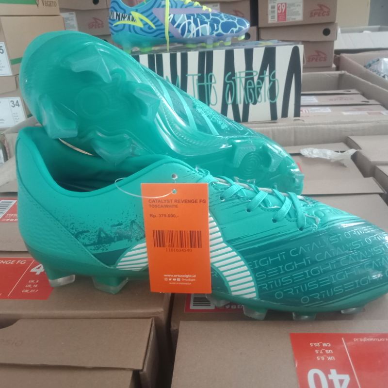 ORTUSEIGHT CATALYST REVENGE FG SEPATU BOLA
