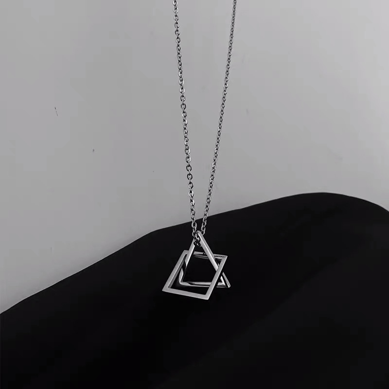 Kalung Rantai Liontin Segitiga Geometri Gaya Punk Hip Hop Untuk Priawanita 2021