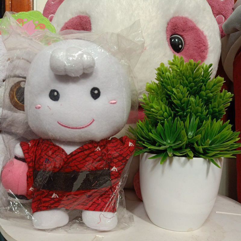Boneka Pokojang kostum kimono merah