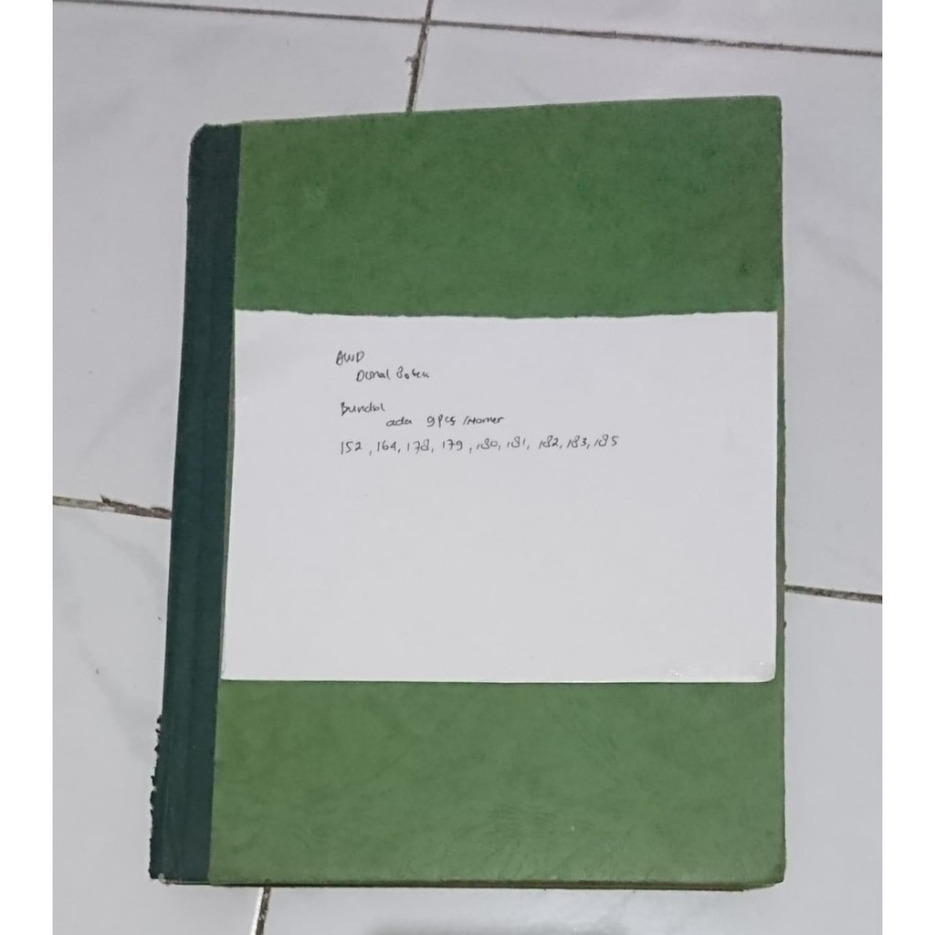 

Donal bebek bundel no 152-164-178-179-180-181-182-183-185