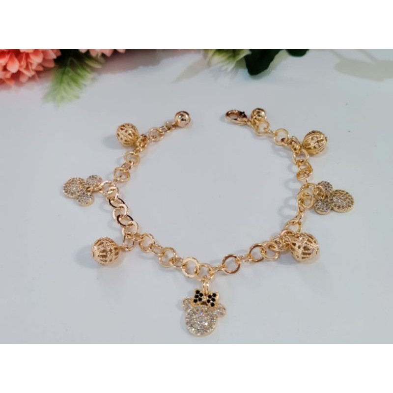 Gelang Tangan Wanita Model Simple Mirip Perhiasan Asli