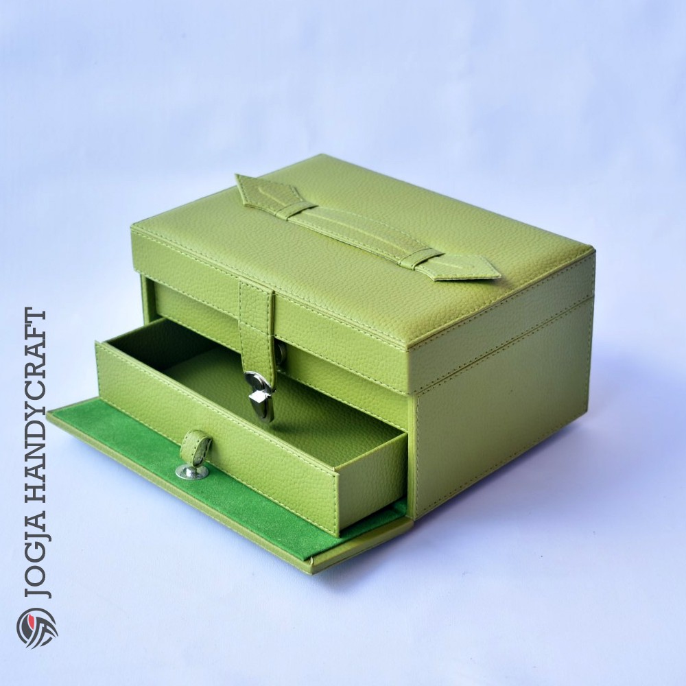 Kotak Tempat Perhiasan Cantik Original / Jewelry Box Green