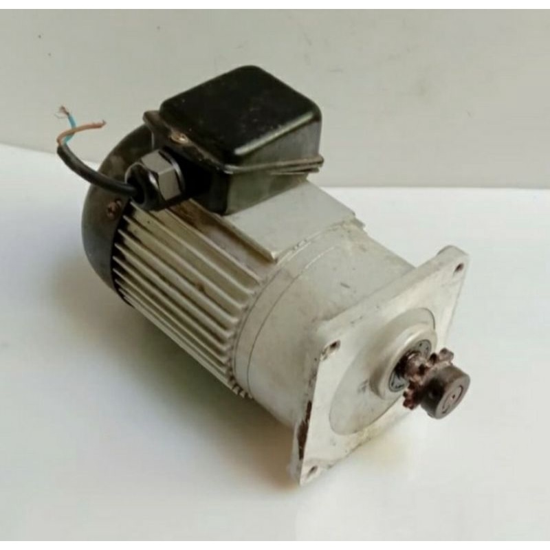 Motor Gearbox Ac 220V 97Rpm Luyang Mach