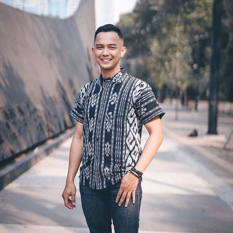 Kemeja pria batik tenun toraja lengan pendek - 2 varian