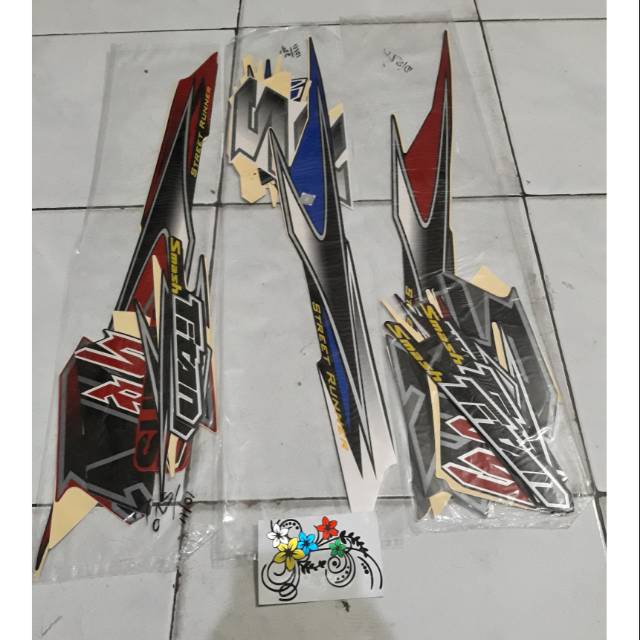 Striping Standar Suzuki Smash Titan 2010/2011