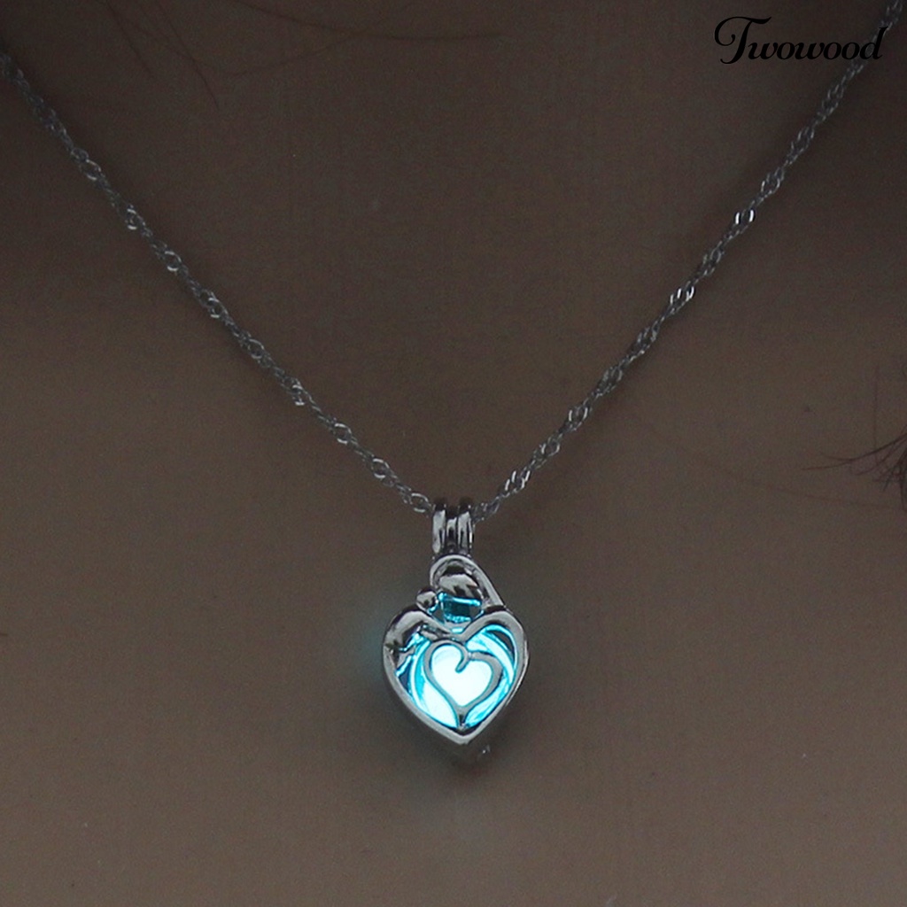 Twowood Luminous Necklace Skin-friendly Rust-proof Alloy Heart Shaped Jewelry Necklace Decor for Women
