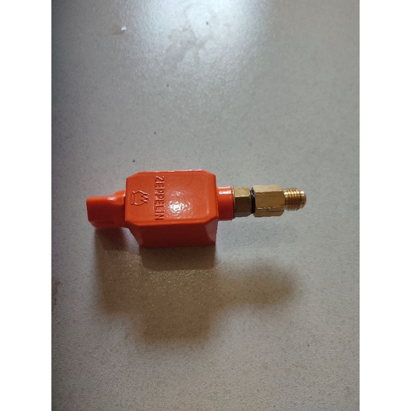 regulator untuk flushing pipa ac atau untuk refil isi ulang menggunakan selang manifold ac