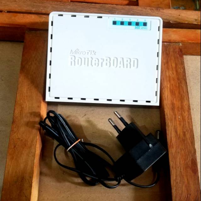 Mikrotik Router indoor RB750r2 hEX lite White Blue (No Box)