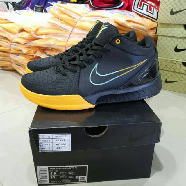kobe snake shoes