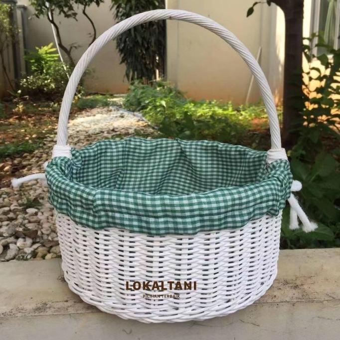 

Keranjang ROTAN BAMBU/Parcel Buah +Kain /Hampers Rotan Bambu Lebaran