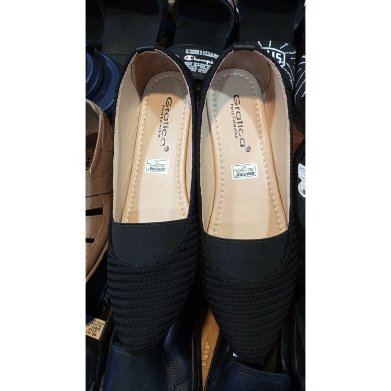 sepatu gratica